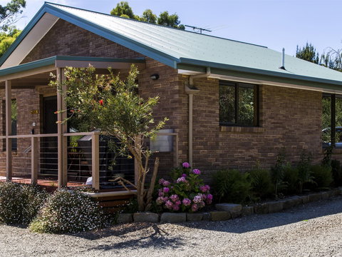 Abs By The Bay - Darwin Holiday 1