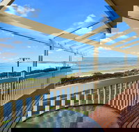 Absolute Boomer - Darwin Holiday