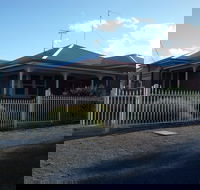 Alby's - Darwin Holiday