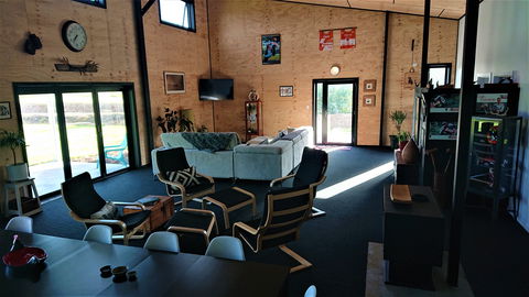 Bed In A Shed Tasmania - Darwin Holiday 1