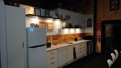 Bed In A Shed Tasmania - Darwin Holiday 2