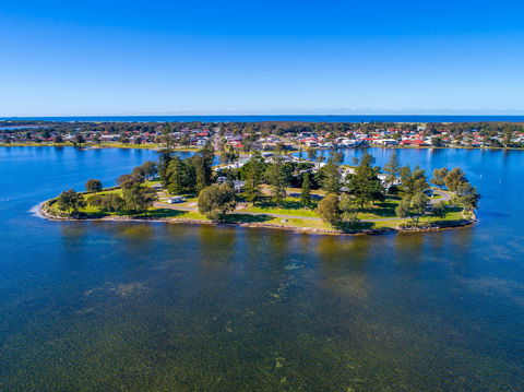 Belmont Lakeside Holiday Park - Darwin Holiday 0