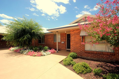 Colonial Court Villas Serviced Apartments - Darwin Holiday 2