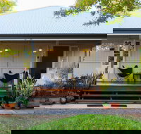 Kenilworth Cottage Barcaldine - Darwin Holiday