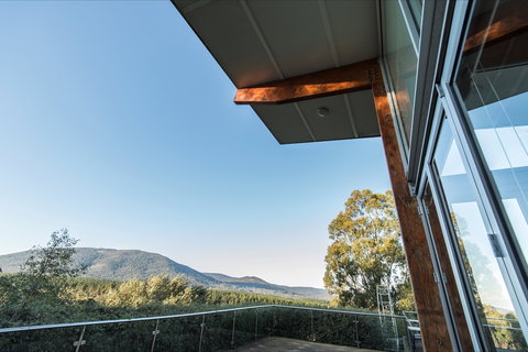 Macedon Ranges Hotel & Spa - Darwin Holiday 2