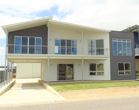 Mare E Amici - Darwin Holiday 0