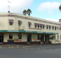 Parkes Hotel - Darwin Holiday