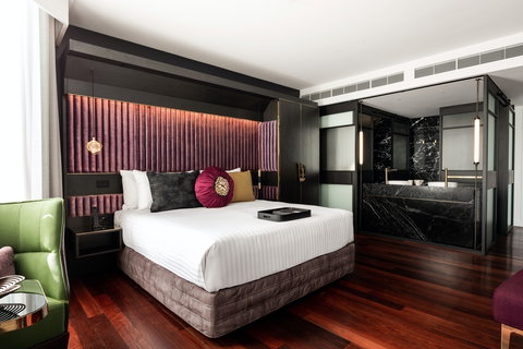 QT Perth - Darwin Holiday 2