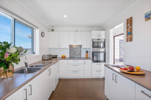 Rainbows End - Darwin Holiday 1