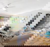 Shearwater at Shoal Bay Cottage One - Dogs Welcome - Darwin Holiday