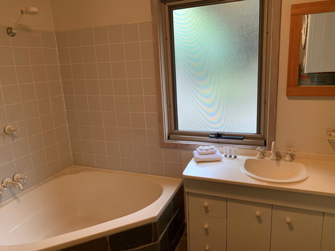 Snowgums On The Lake - Darwin Holiday 2