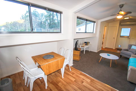 The Loft At Smoko Rise - Darwin Holiday 1