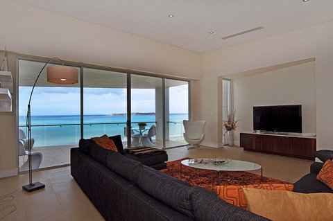 Absolute - Hayward Court, Victor Harbor - Darwin Holiday 2