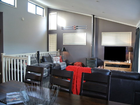 Acacia 2 - Darwin Holiday 2