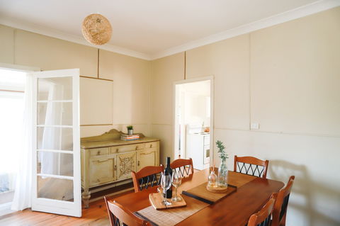 Adelong Valley Farm Stays - Moorallie Cottage - Darwin Holiday 2