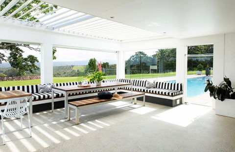 Amileka - Darwin Holiday 1