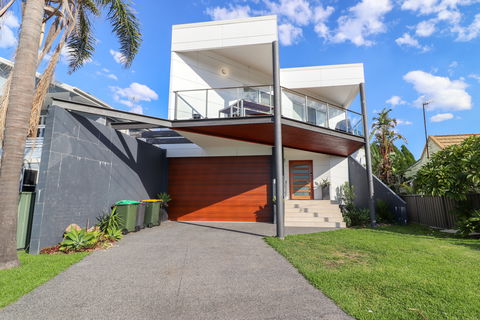 Bali St Beach House - Darwin Holiday 0