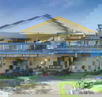 Beach Bound - Darwin Holiday