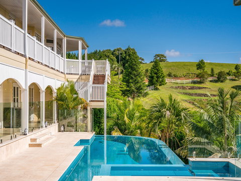 Cedargrove Estate - Darwin Holiday 2