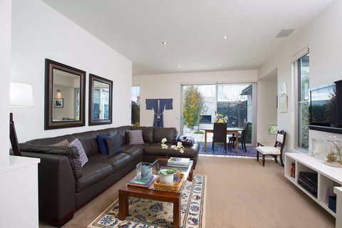 Dunmore House - Darwin Holiday 1