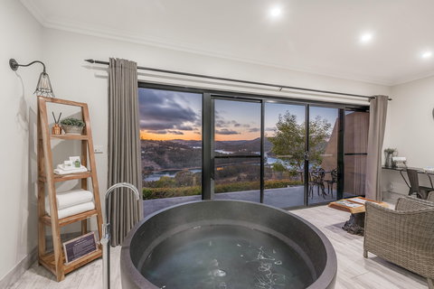 Eagle View Escape - Darwin Holiday 0