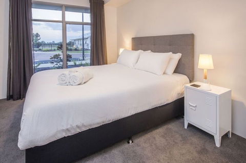 Fairway Lakeside - Darwin Holiday 2