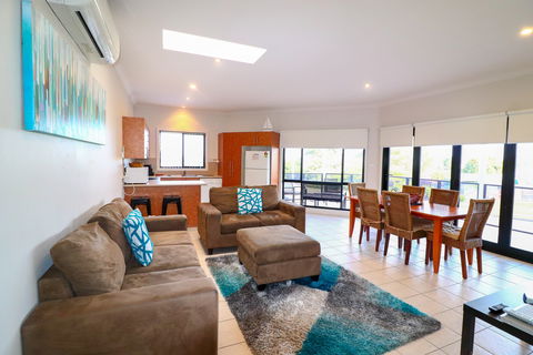 Flexi Five- Belmont - Darwin Holiday 1