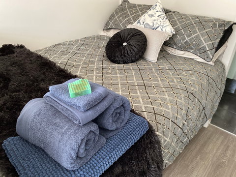 ForknFarm Homestead - Darwin Holiday 2