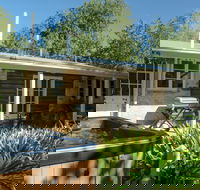 Ford Cottage Bed  Breakfast - Darwin Holiday