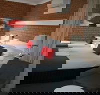 Golden Harvest Motor Inn Moree - Darwin Holiday