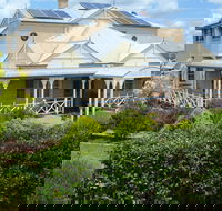 Grovely House Bed and Breakfast