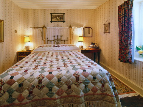 Hamilton's Cottage Collection And Country Gardens - Emmas Cottage - Darwin Holiday 1