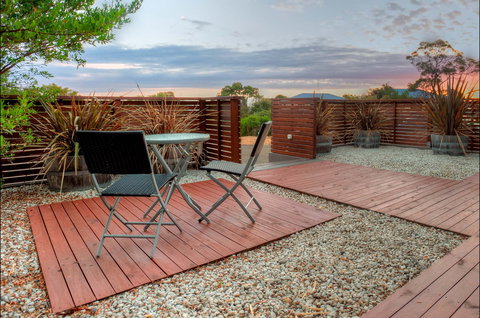 Hazards Escape - Darwin Holiday 0