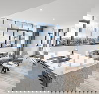 Meriton Suites Church Street Parramatta - Darwin Holiday