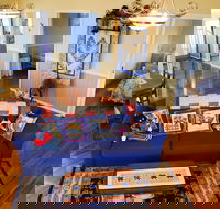 Milford Country Cottages - Darwin Holiday