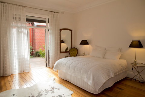 Mollisons - Darwin Holiday 1