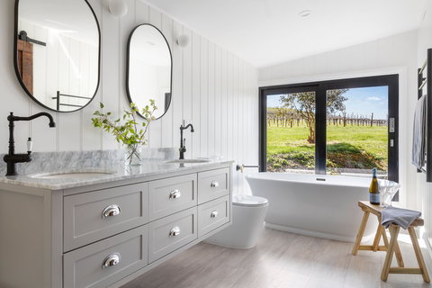 Mt Bellevue - King Valley - Darwin Holiday 2