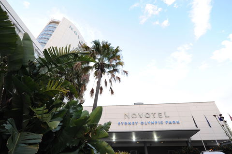 Novotel Sydney Olympic Park - Darwin Holiday 1