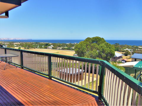 Panorama - Darwin Holiday 0