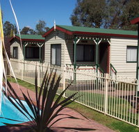 Parkes Country Cabins - Darwin Holiday