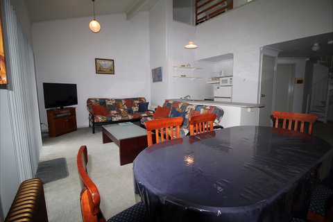 Razorback 1 In The Heart Of Jindabyne - Darwin Holiday 0