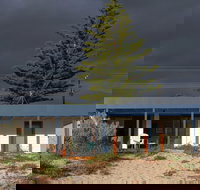 Shackago - Darwin Holiday