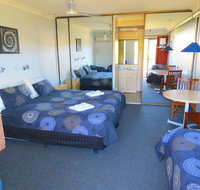 Sisleys Motel - Darwin Holiday