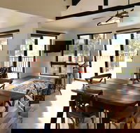 Somerset Stables - Darwin Holiday