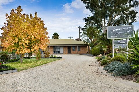 Statesman Motor Inn - Darwin Holiday 1