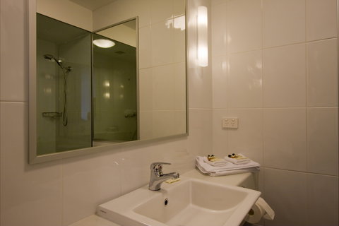 St Ives Apartments - Darwin Holiday 1