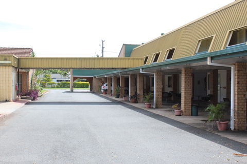 Sun Plaza Motel - Mackay - Darwin Holiday 2