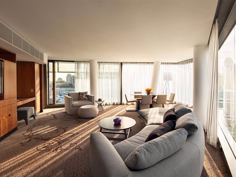 The Darling - Darwin Holiday 0