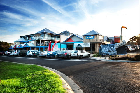 The Island Accommodation - Phillip Island YHA - Darwin Holiday 0