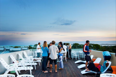 The Island Accommodation - Phillip Island YHA - Darwin Holiday 1